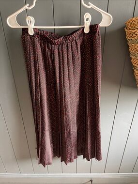Vintage  Pleated Maxi Skirt in Black with Red Dot Print